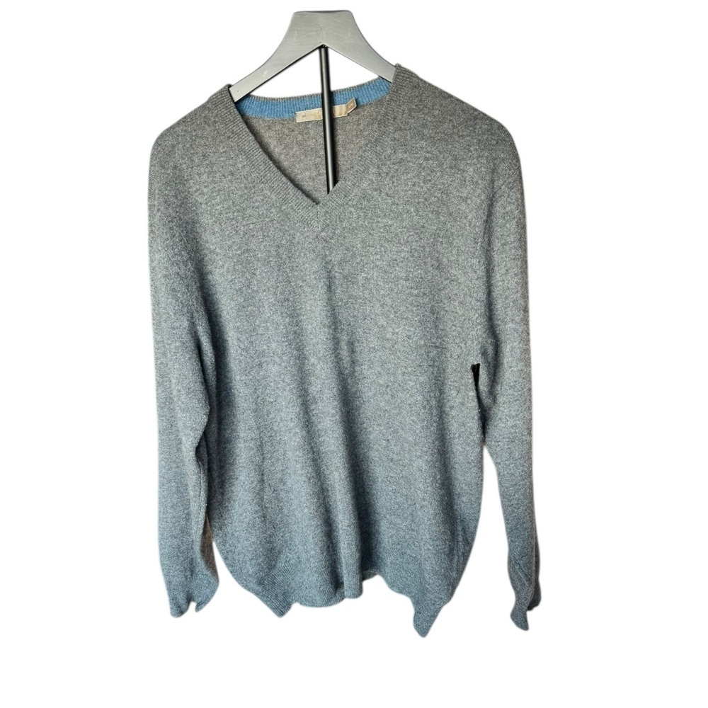 Raffi 100% Cashmere Gray V-Neck Sweater Men’s L Quiet Luxury